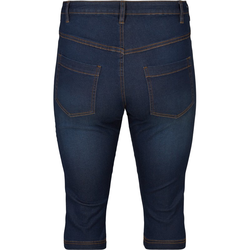 Zizzi Jeans, Emily Capri Jeans J10305C Blue Denim | Plussize denim
