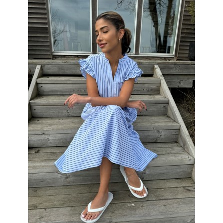 CONTINUE Bea stripe long dress - Lyseblå stribet kjole 14795 Blue Stripe