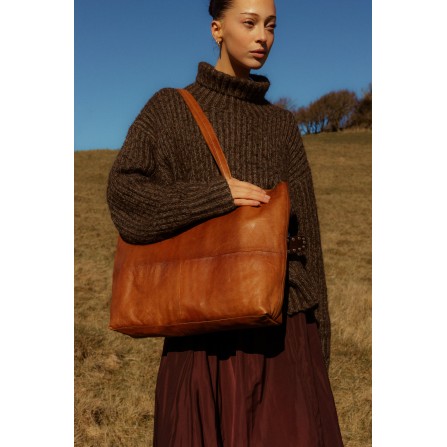 RE:DESIGNED Marlo Urban - Brunt Skindnet 4897 Walnut