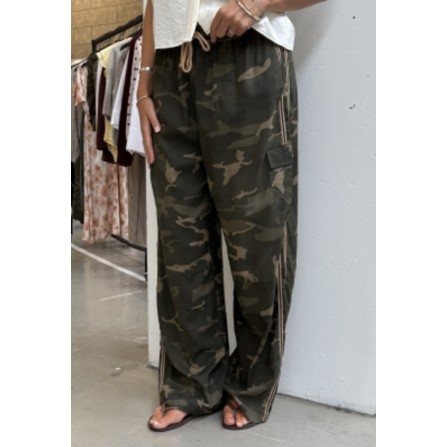 CONTINUE Mable pants - Army printede bukser 15016 Zebra Army