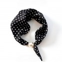 Tim&Simonsen Chloe Scarf w. Magnetic Pearl - Sort prikket tørklæde TSJ467 Small Dot Black