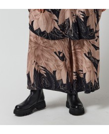 Gozzip GMillie Wide pants - Sort/Beige printede bukser G266011 Black with sand board